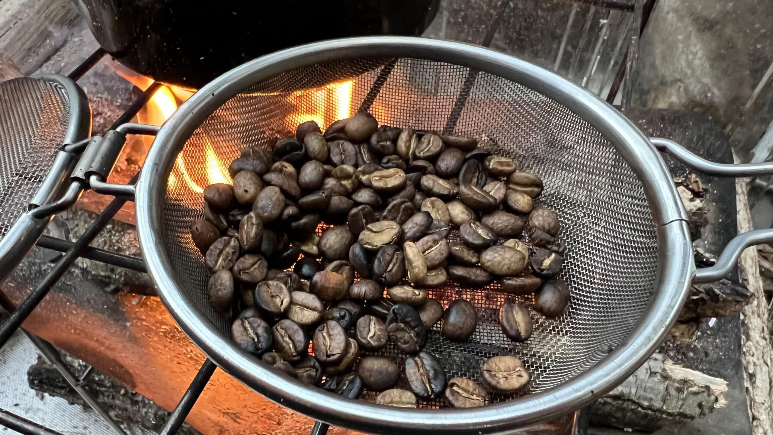 珈琲の自家焙煎は炒り網で十分かもの写真
