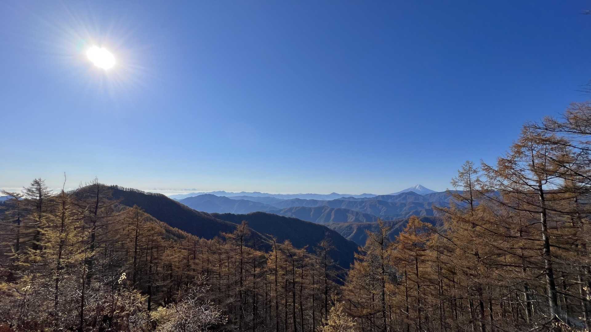 奥多摩テント泊縦走（鴨沢〜七ッ石小屋〜雲取山〜三峯神社） の写真 27
