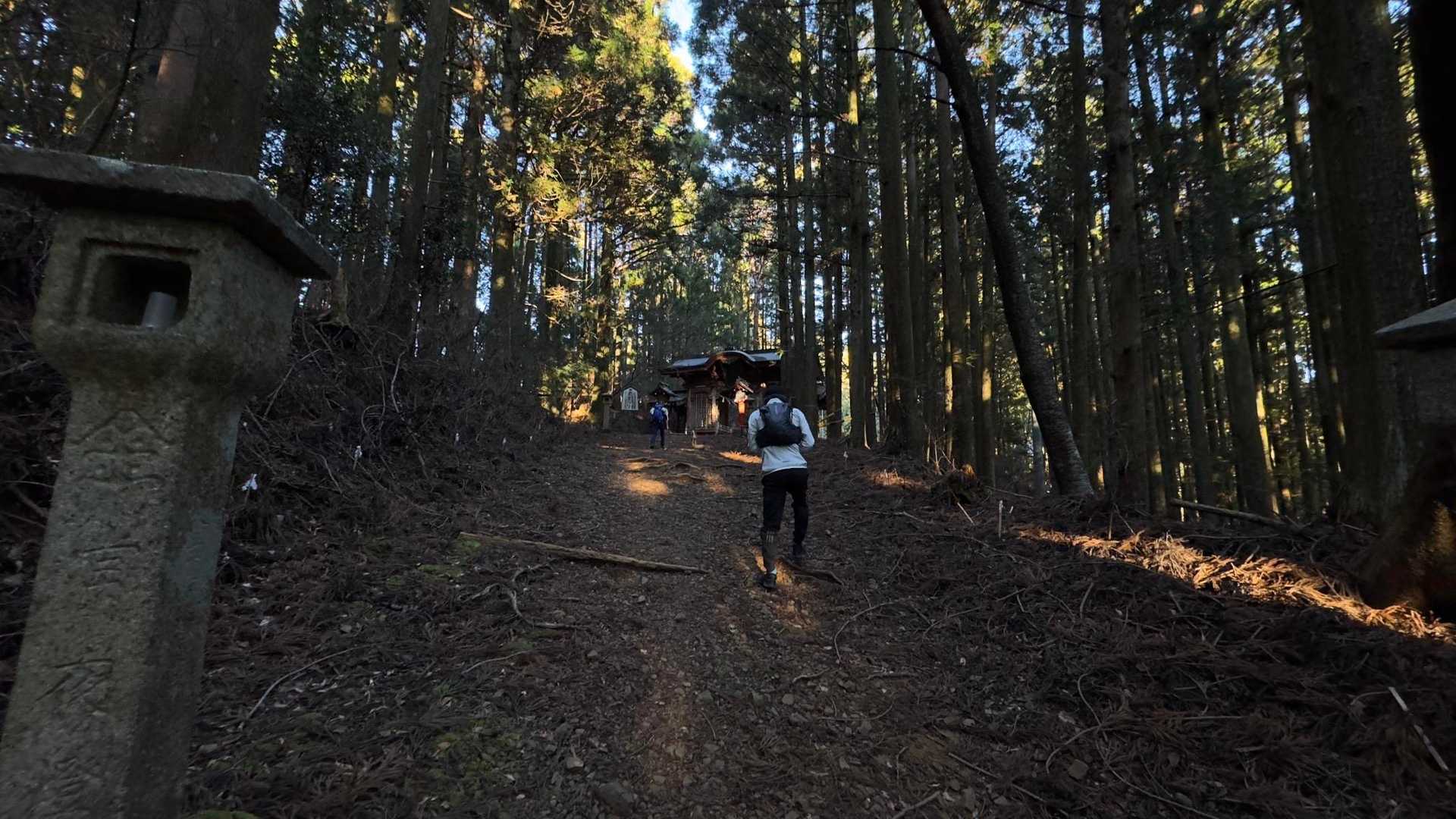 秋葉山上社へ初詣ハイク の写真 13