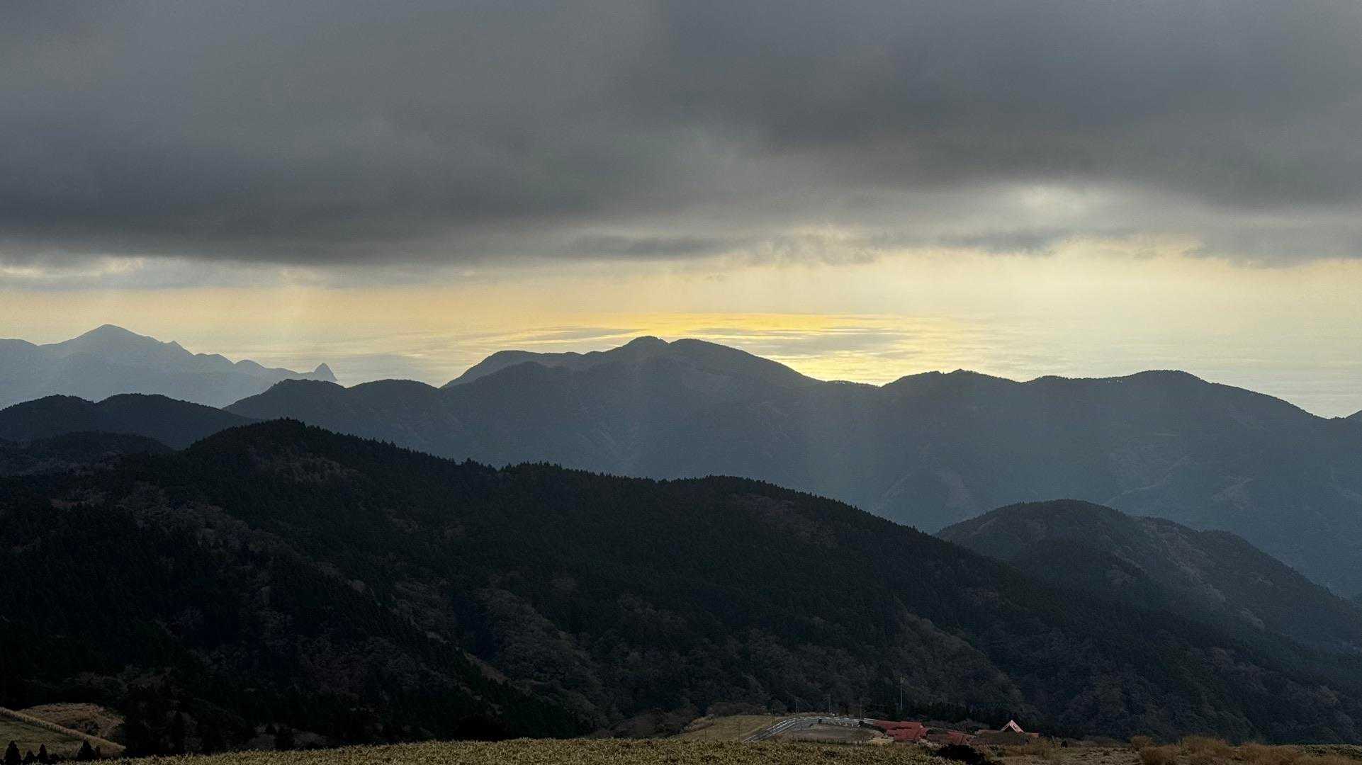 伊豆山陵線トレイル（三蓋山・水呑頭・猫越岳・後藤山・魂の山・棚場山・伽藍山・古稀山・達磨山・小達磨山） の写真 42