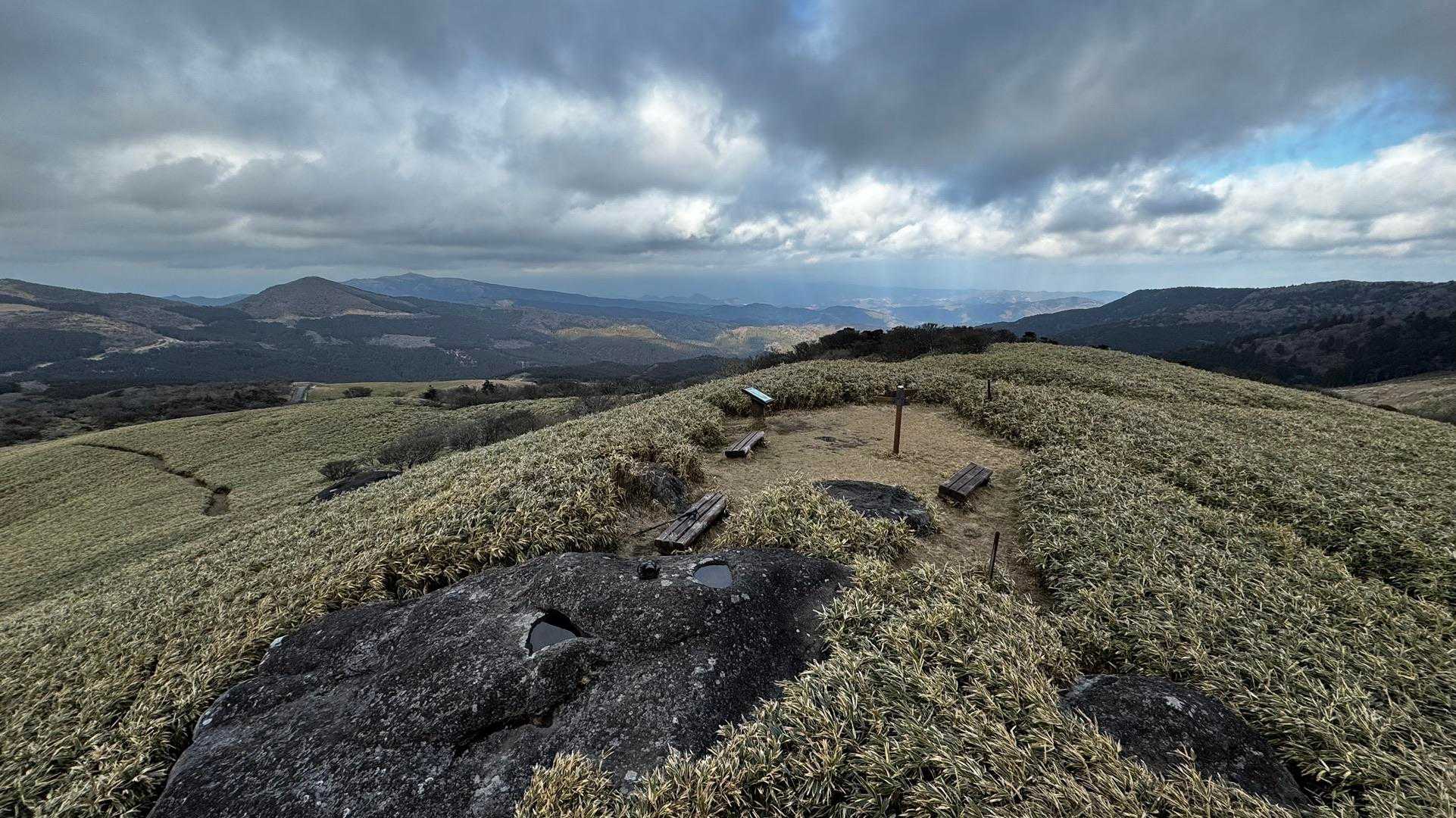 伊豆山陵線トレイル（三蓋山・水呑頭・猫越岳・後藤山・魂の山・棚場山・伽藍山・古稀山・達磨山・小達磨山） の写真 43