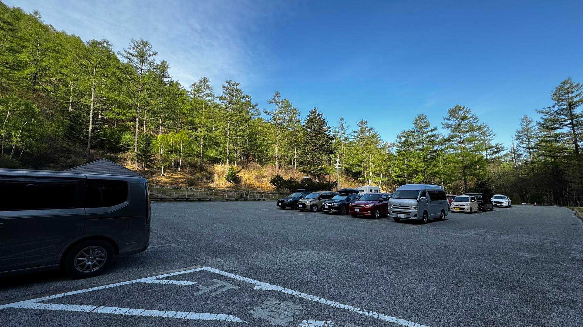 朝6:00過ぎには満車に。