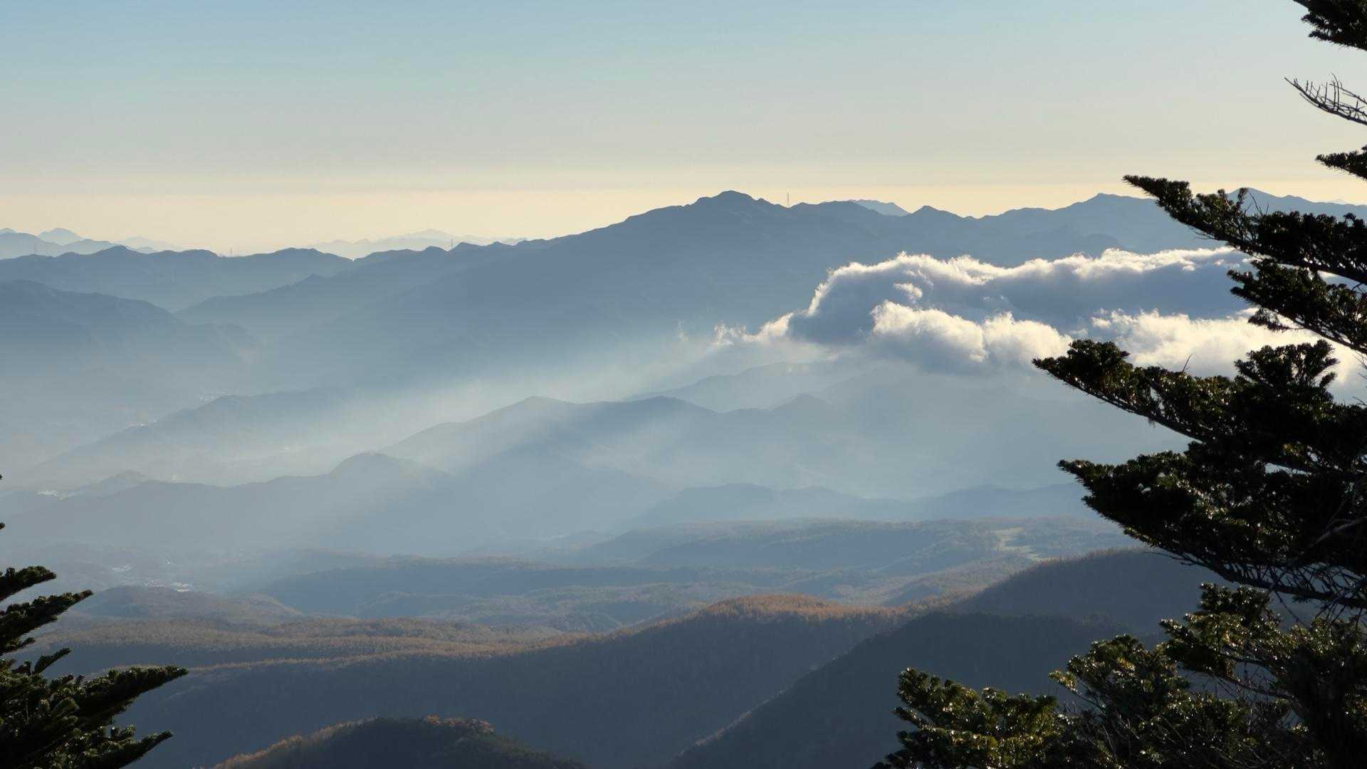 北八ヶ岳縦走（にゅう・東天狗岳・西天狗岳・中山） の写真 31