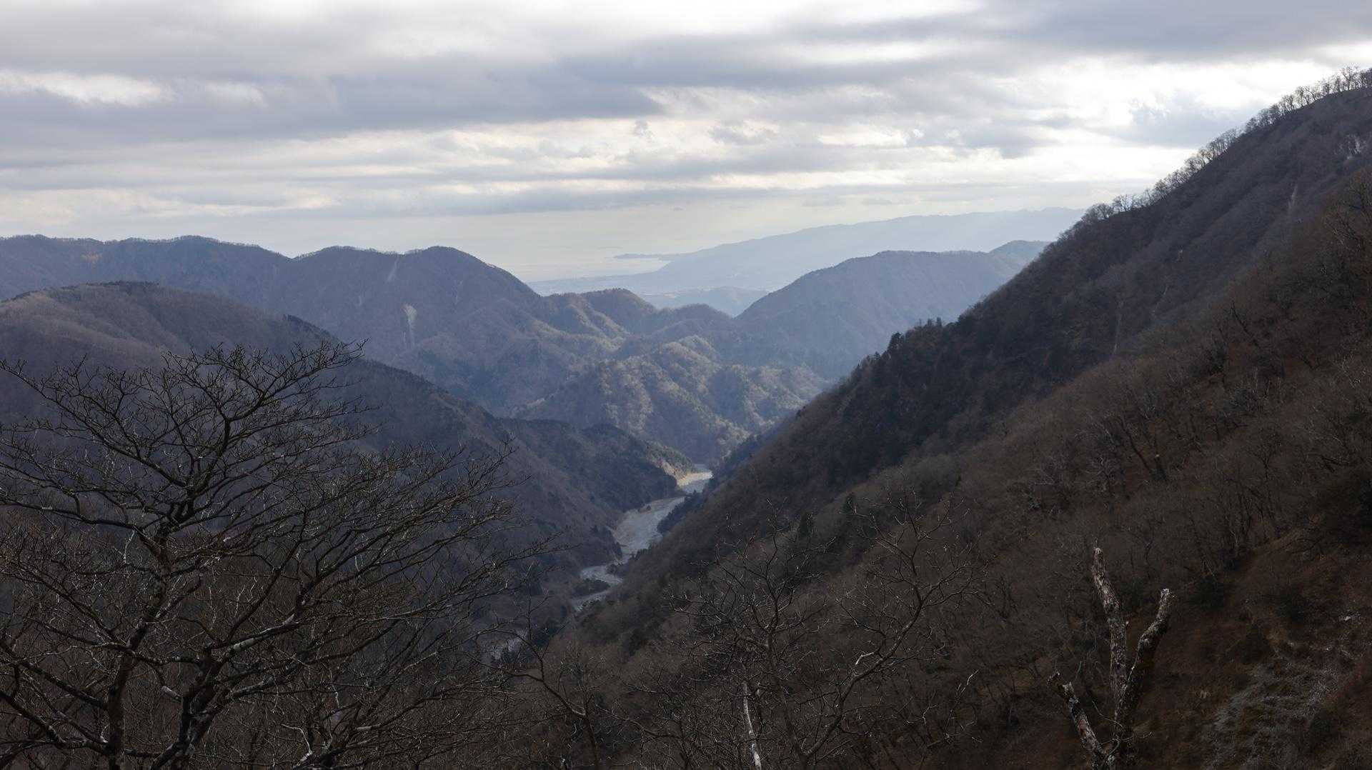 丹沢主脈縦走（檜洞丸•蛭ヶ岳•丹沢山•塔ノ岳•鍋割山） の写真 24