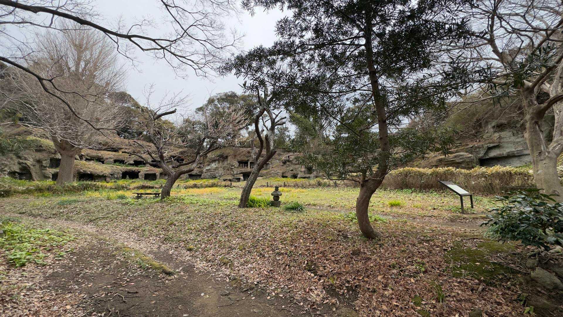 まんだら堂やぐら群、閉鎖中でした