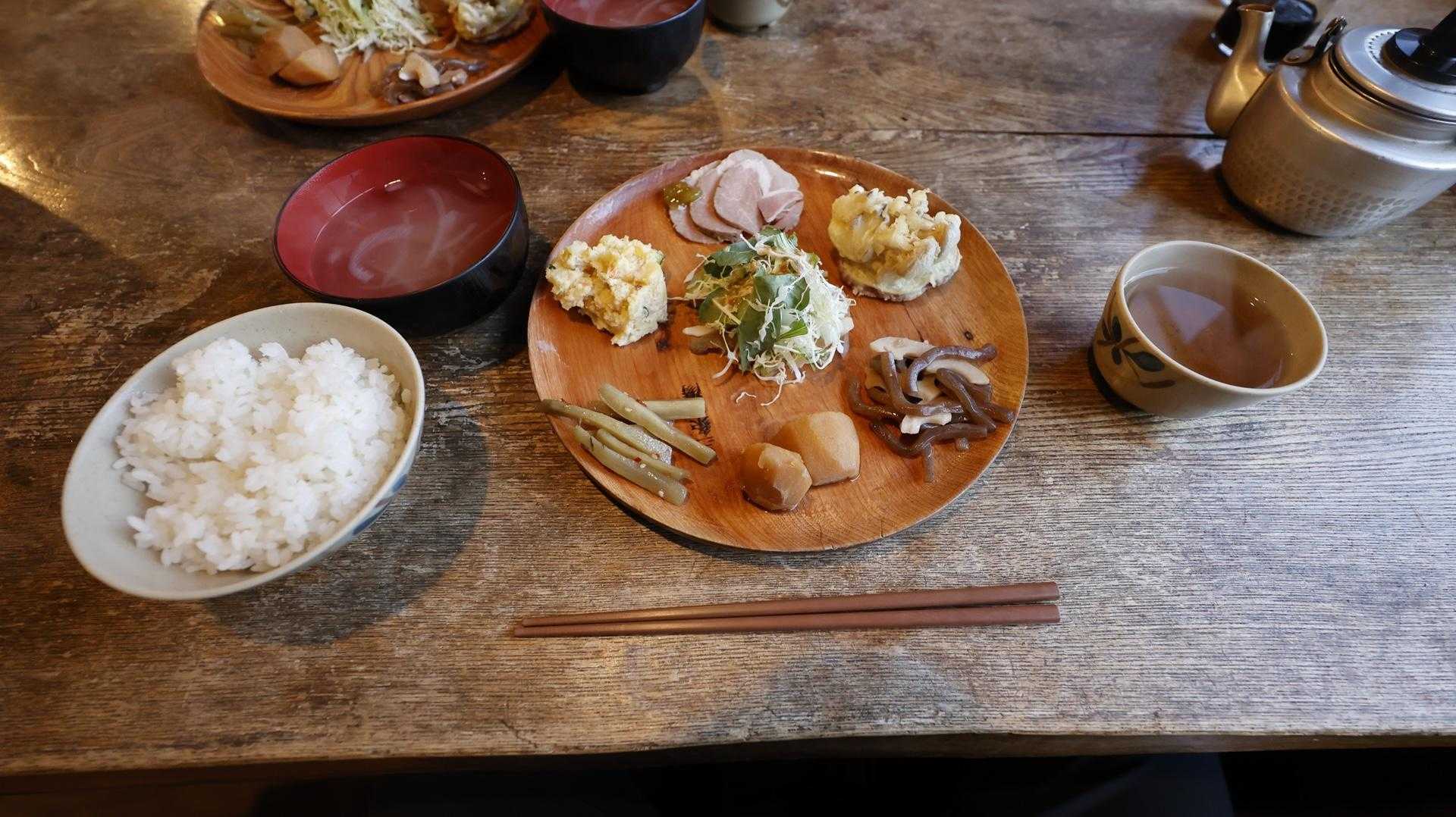 夕食。