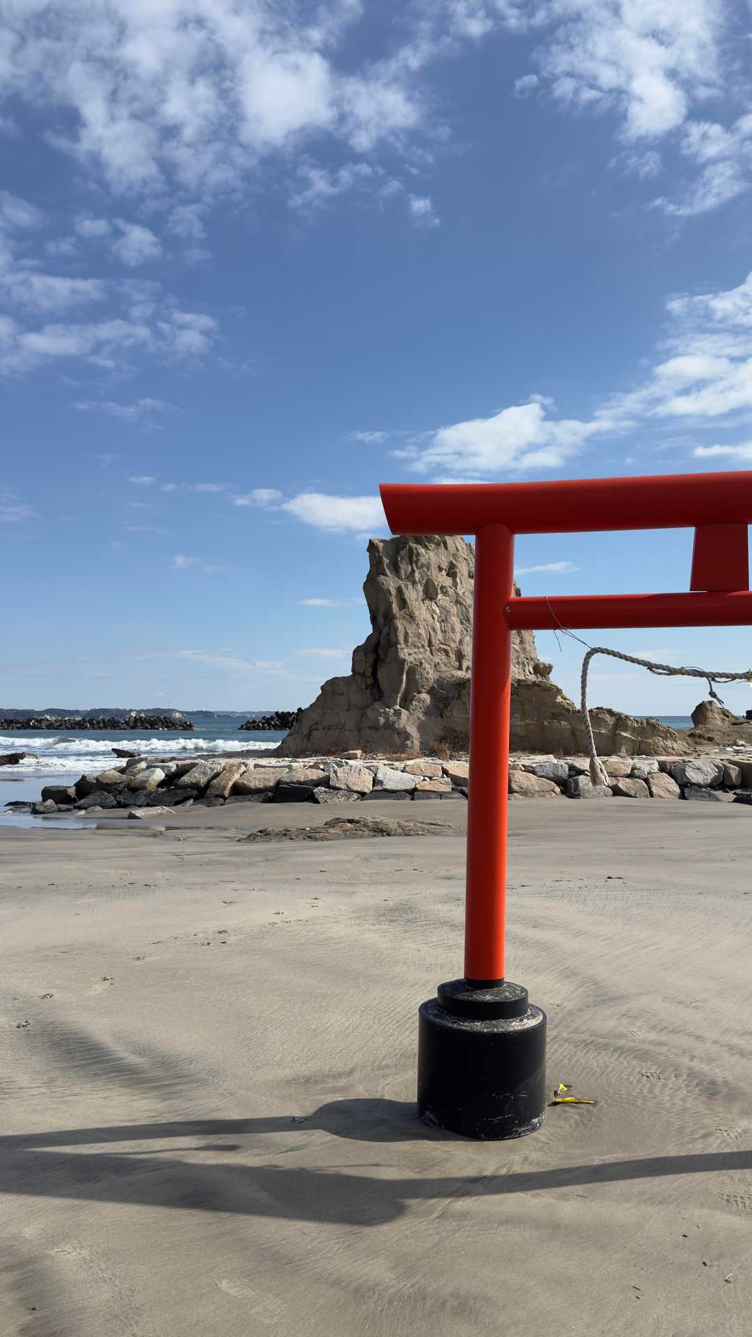 勿来海岸の鳥居（南ターミナス）