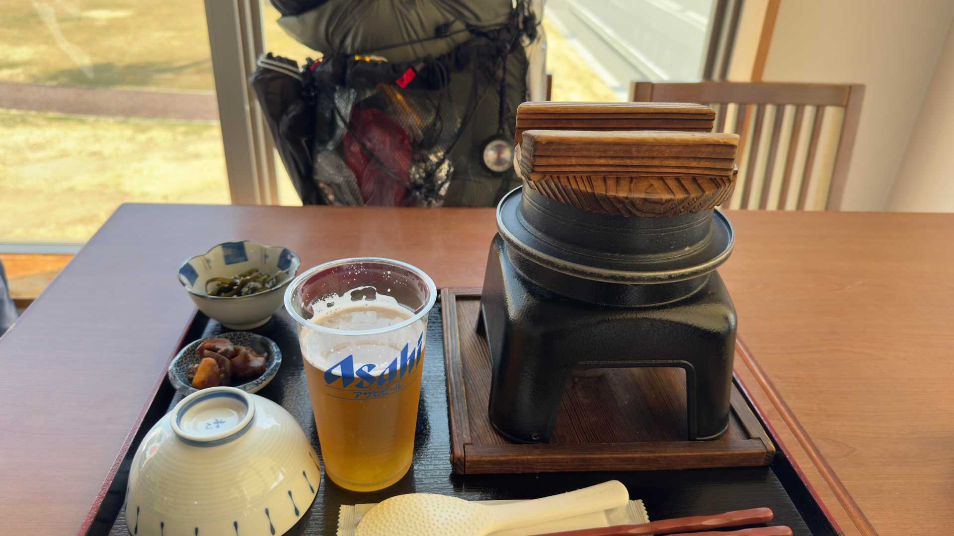 道の駅よつくらで、迷った末の海鮮釜飯。