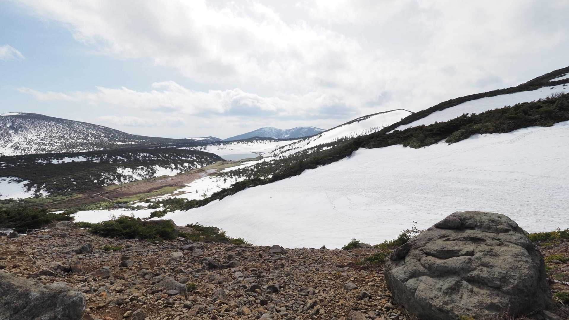 一切経山（雪渓歩き） 浄土平ピストン の写真 7