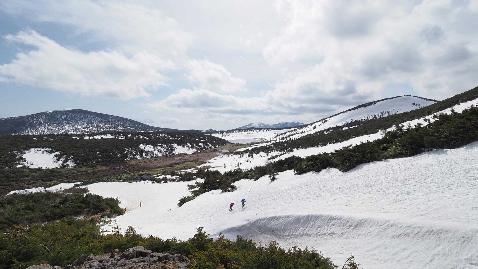 一切経山（雪渓歩き） 浄土平ピストン の写真 9