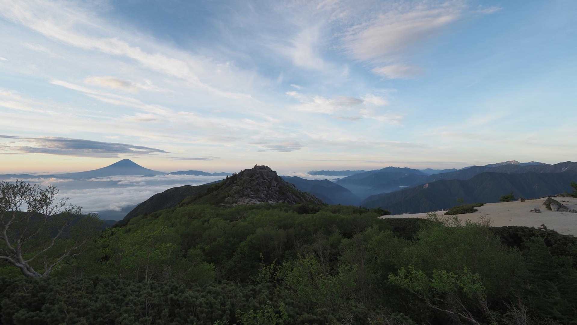 鳳凰三山縦走（薬師岳・観音岳・地蔵岳）夜叉神峠ピストン の写真 25