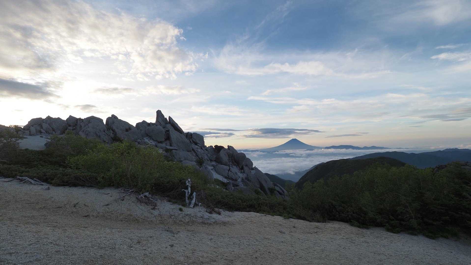 鳳凰三山縦走（薬師岳・観音岳・地蔵岳）夜叉神峠ピストン の写真 27