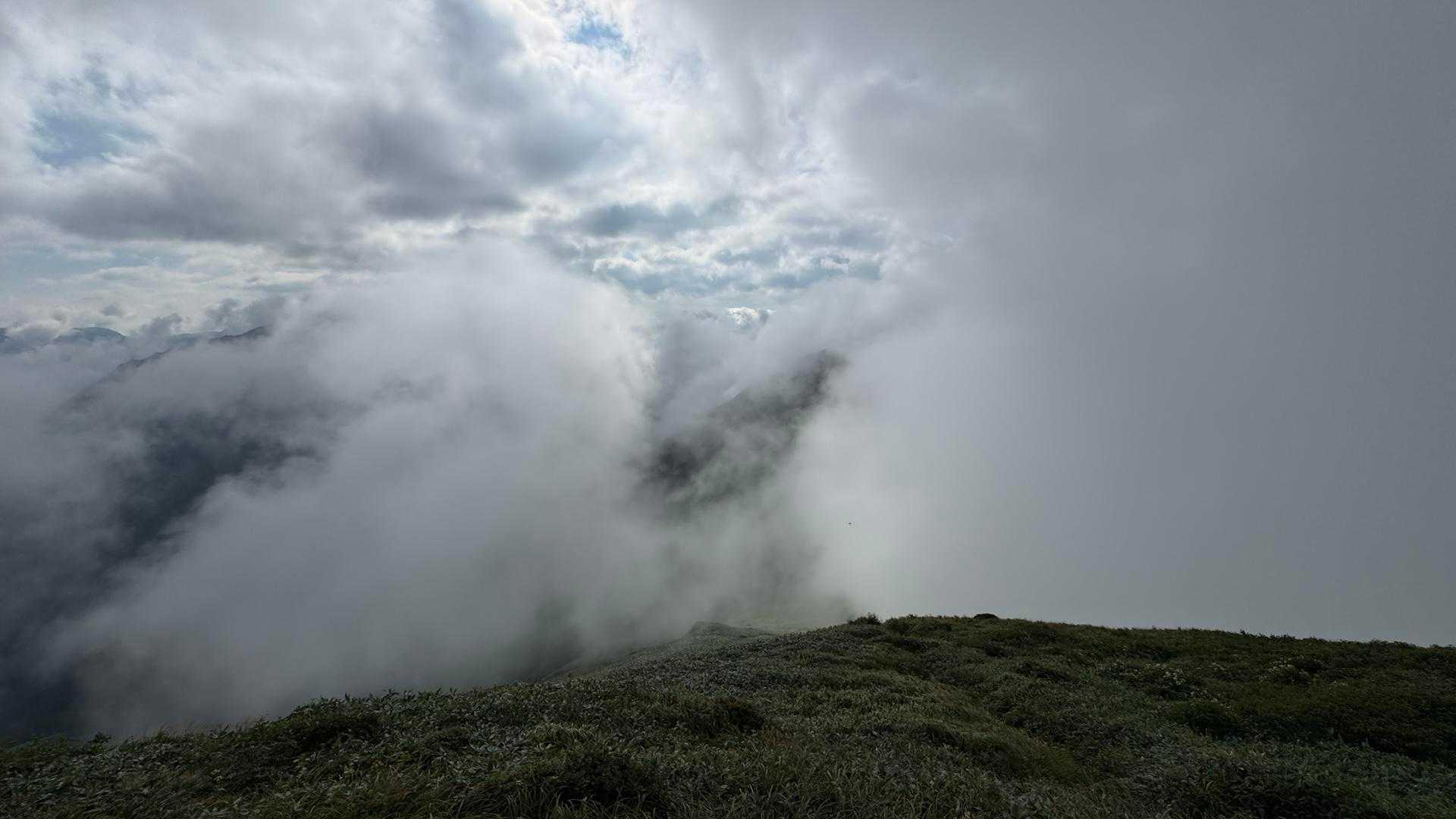 谷川岳主脈縦走（平標山・仙ノ倉山・万太郎山・谷川岳） の写真 44