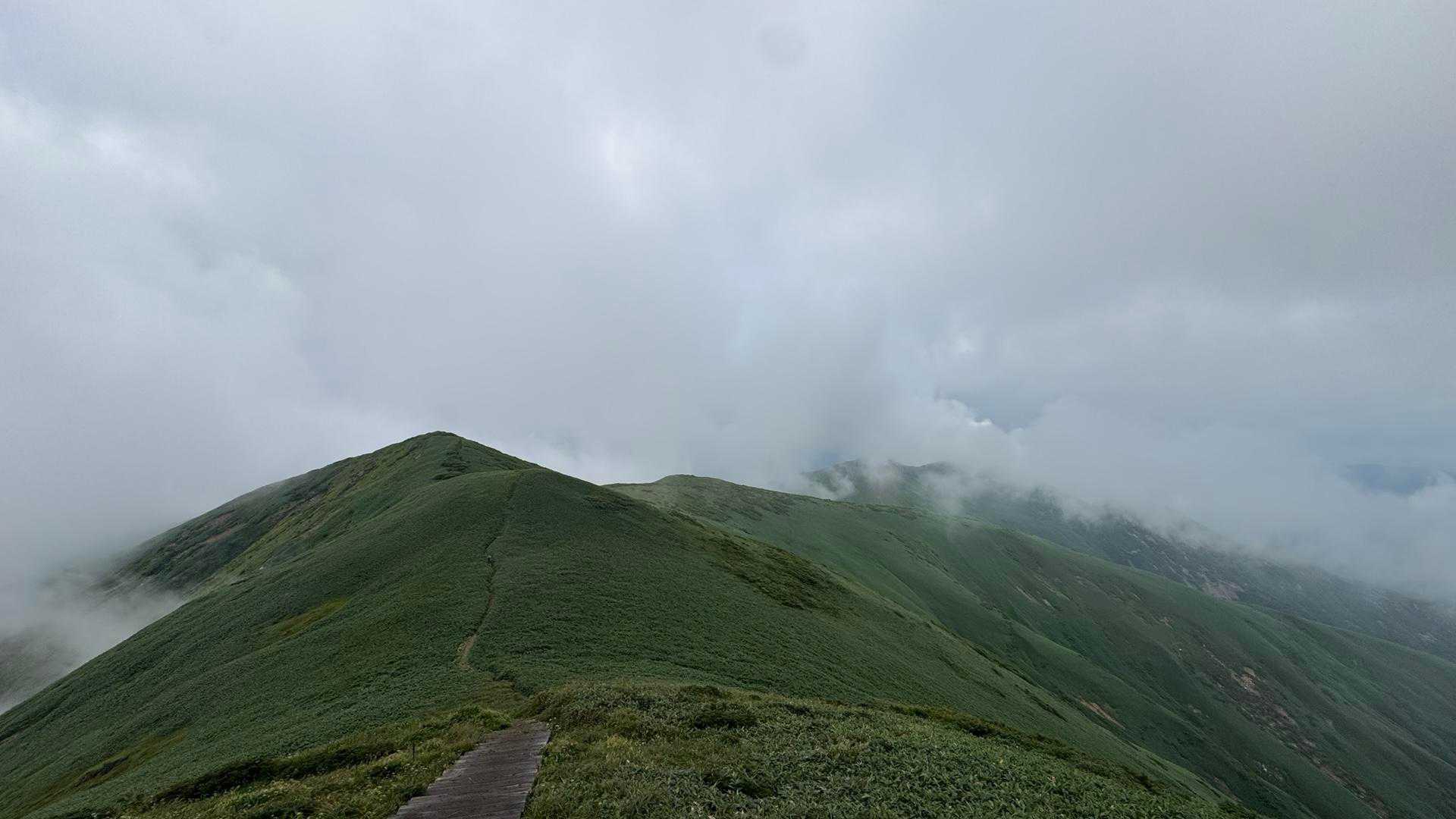 谷川岳主脈縦走（平標山・仙ノ倉山・万太郎山・谷川岳） の写真 41