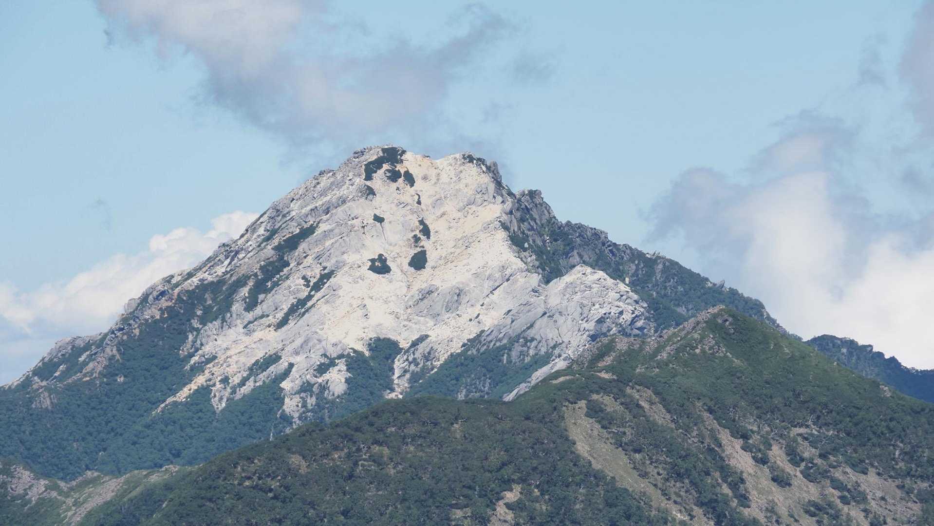 白根三山（北岳・間ノ岳・農鳥岳）、テン泊縦走 の写真 13