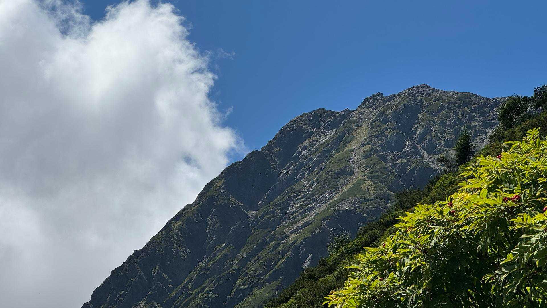 白根三山（北岳・間ノ岳・農鳥岳）、テン泊縦走 の写真 11