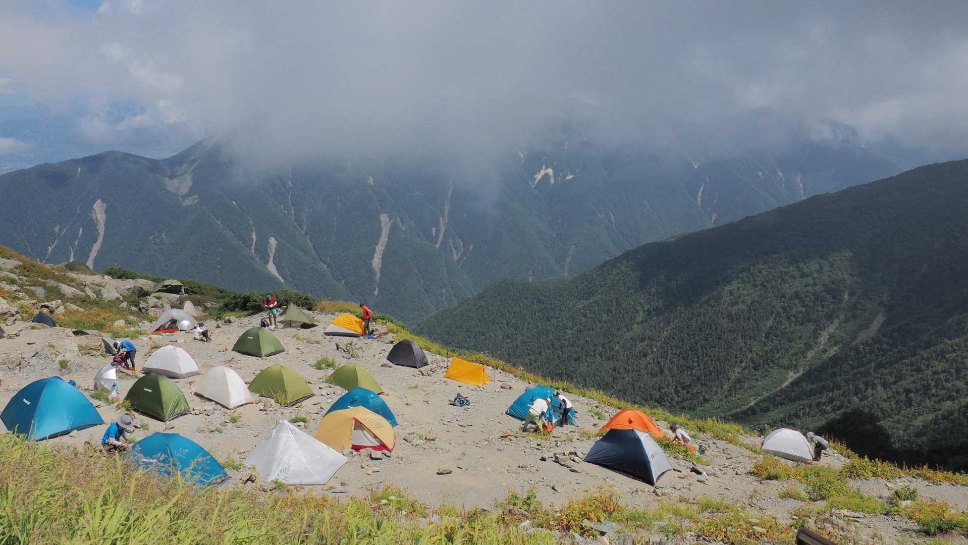白根三山（北岳・間ノ岳・農鳥岳）、テン泊縦走 の写真 23