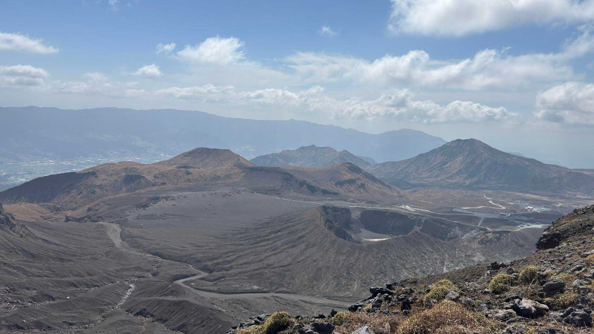 阿蘇山（中岳・高岳・高岳東峰）、砂千里ヶ浜から の写真 19