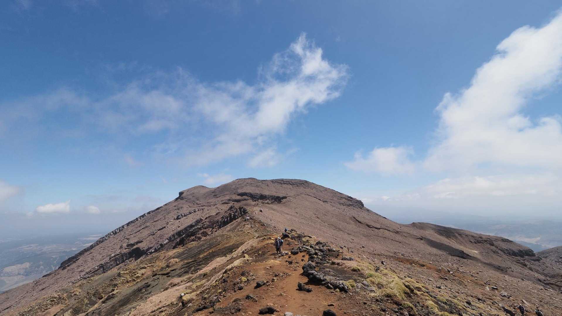阿蘇山（中岳・高岳・高岳東峰）、砂千里ヶ浜から の写真 13